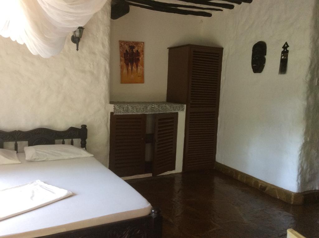 Diani Banda Cottages شاطئ دياني الغرفة الصورة